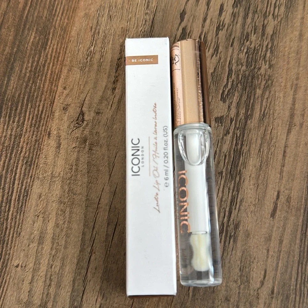 Iconic London Lip Gloss - Out of Office